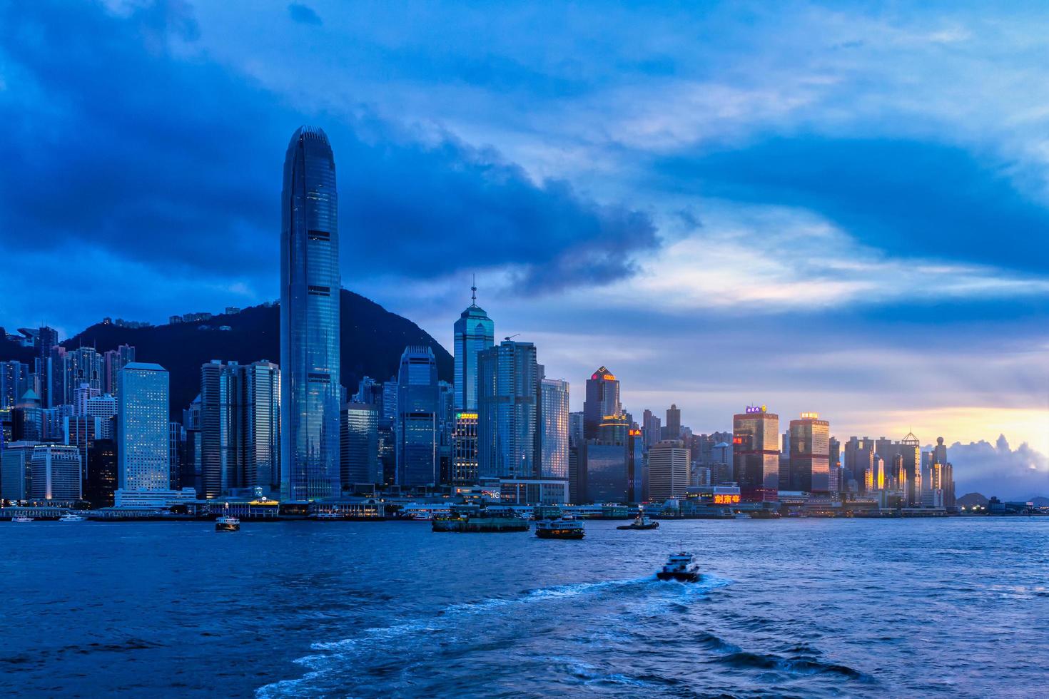 Abenddämmerung Seestück in Hongkong, China foto