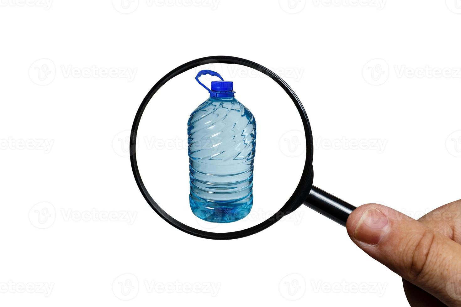 geschlossene 19-Liter-Plastikflasche mit Trinkwasser 12570463