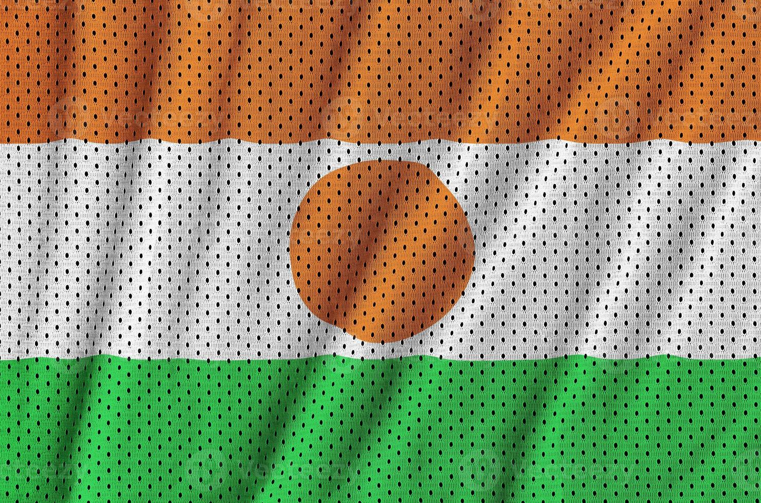 Niger-Flagge gedruckt auf einem Polyester-Nylon-Sportswear-Mesh-Gewebe m foto