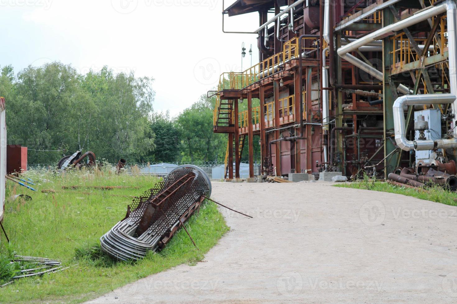 das rohrbündel des wärmetauschers in der chemisch-petrochemischen raffinerie ist eine industrielle raffinerie foto