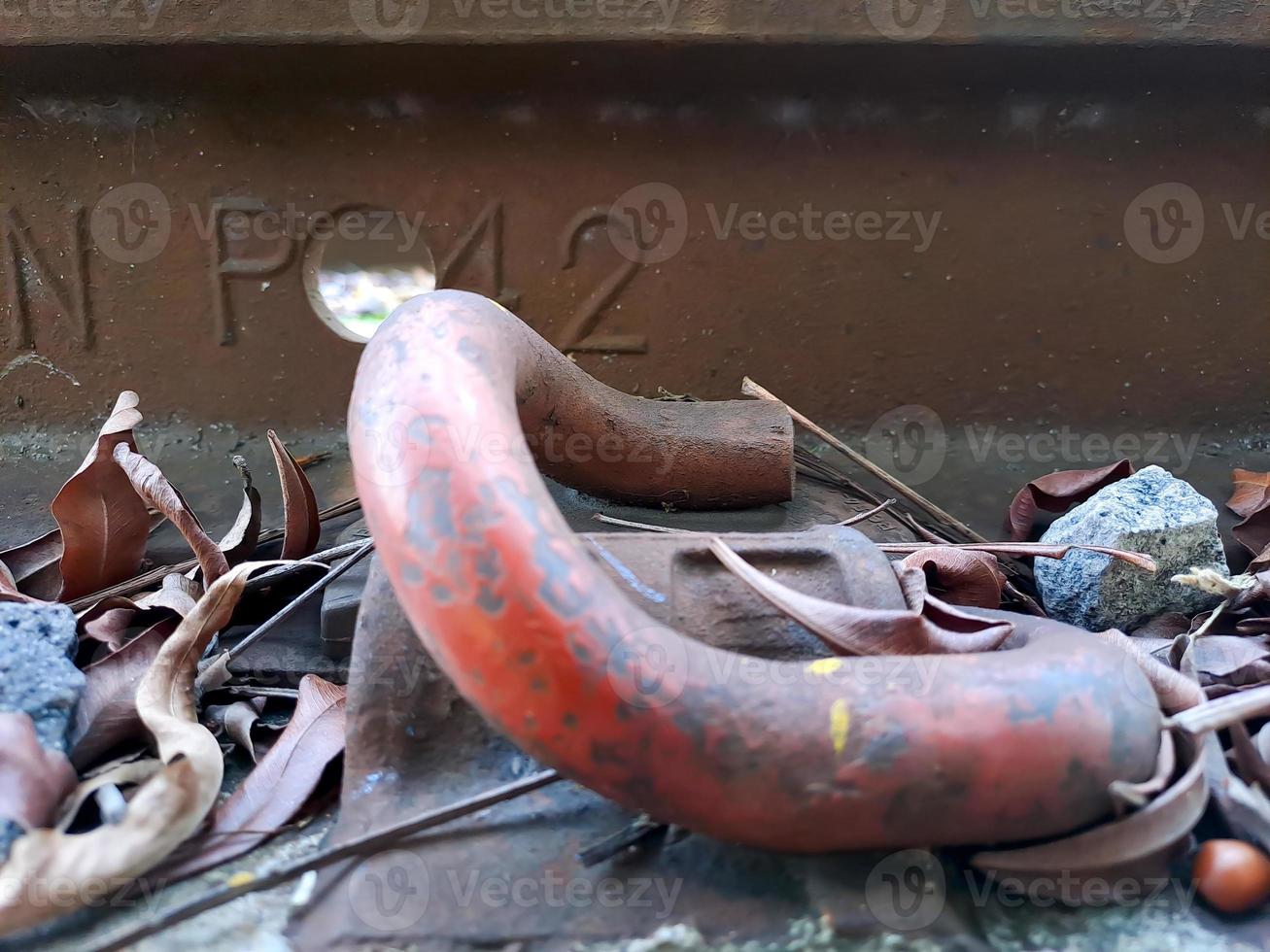 Eisenschienen Eisenbahnlinien oder Eisenbahnschienen für den Transport von Zügen foto