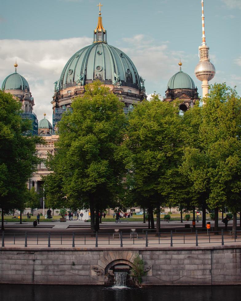 die berliner kathedrale in berlin, deutschland foto