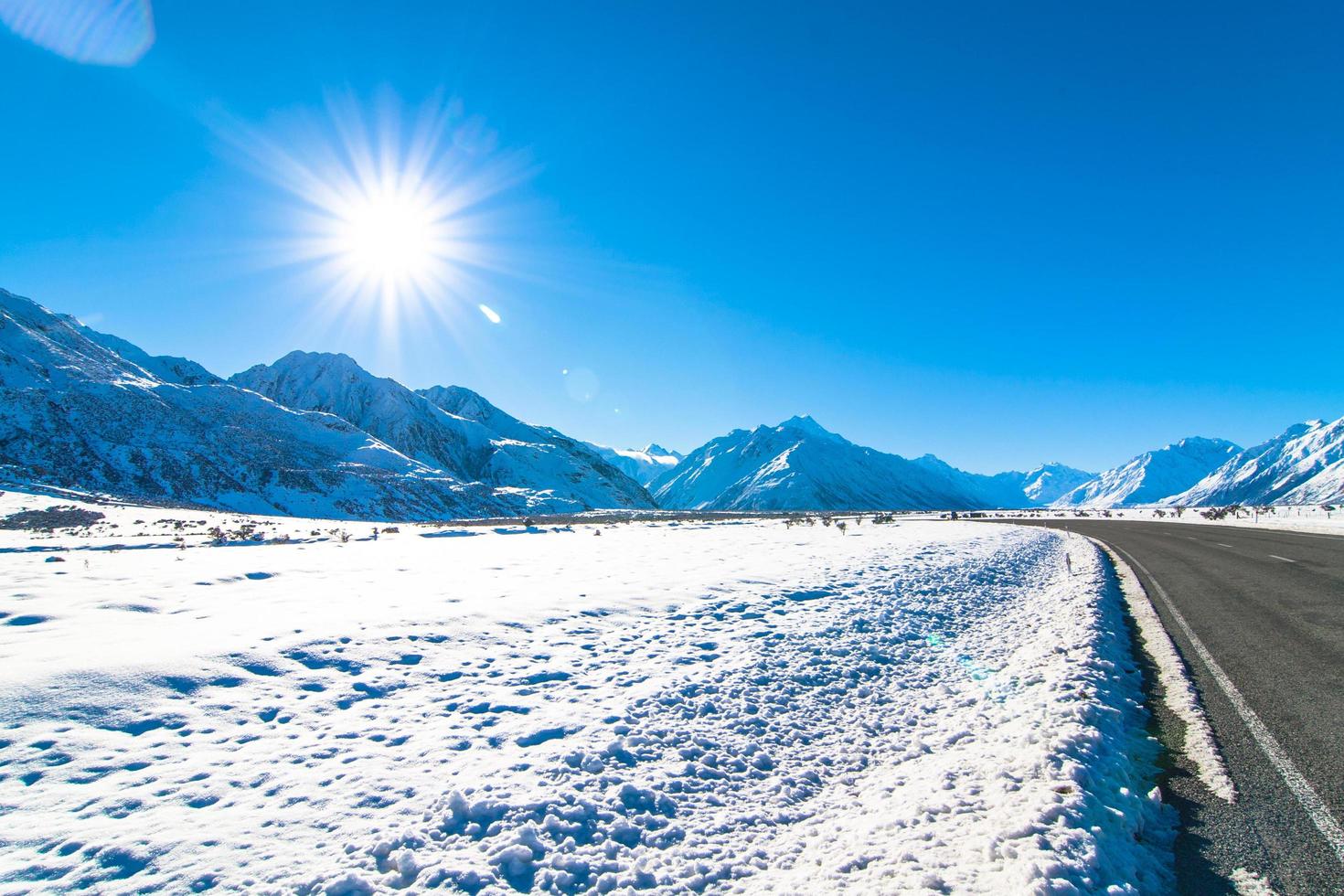 schneebedeckte Berge foto