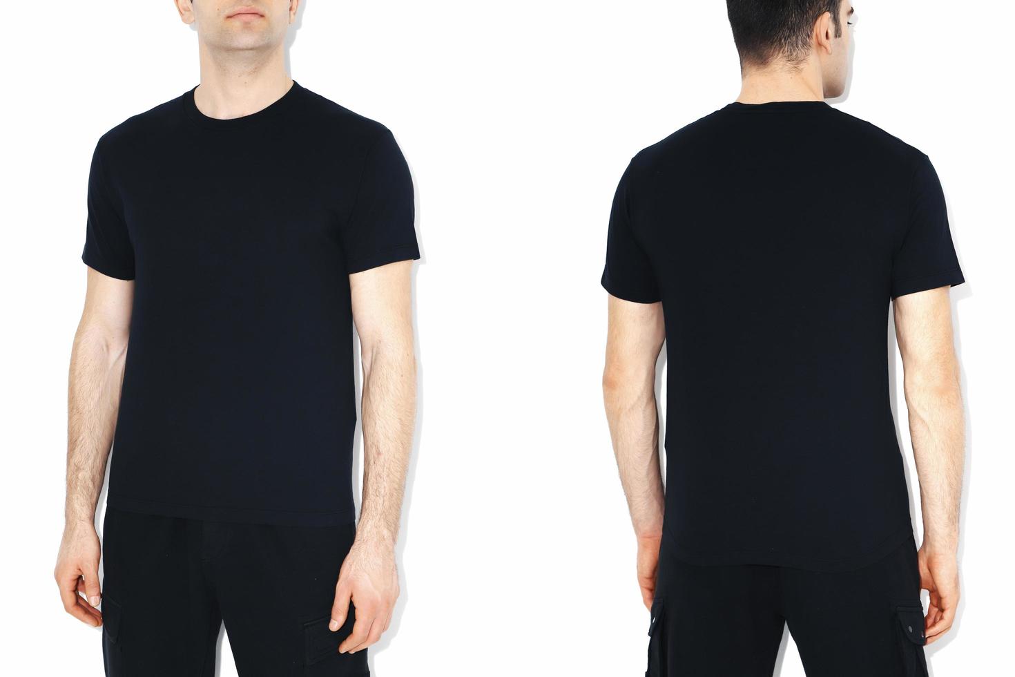 isoliertes schwarzes t-shirt modell vorderansicht foto