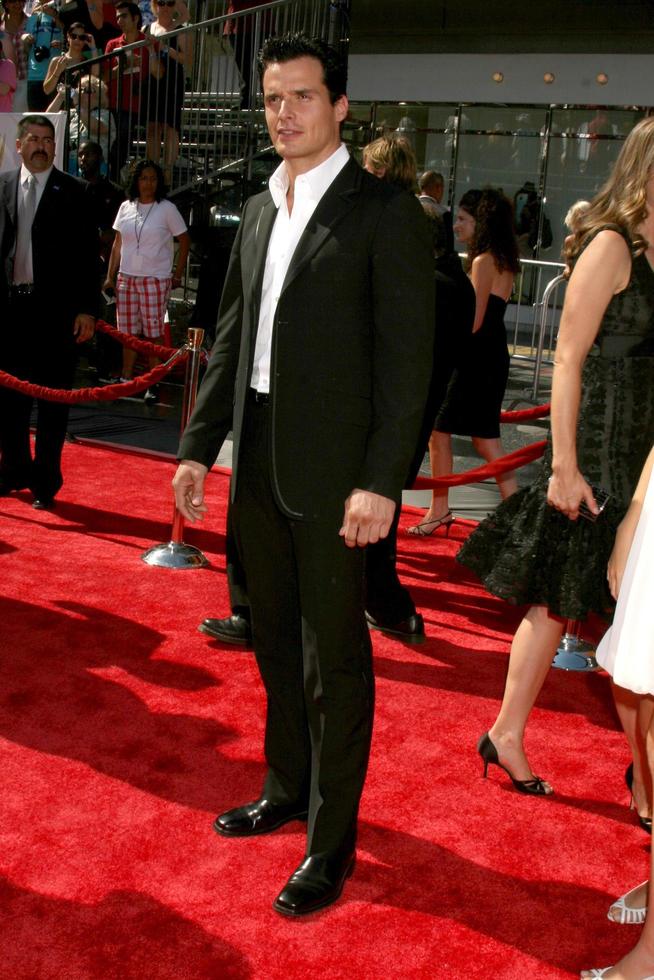 antonio sabato jr bei der ankunft bei den daytime emmys 2008 im kodak theater in hollywood, ca am 20. juni 2008 foto