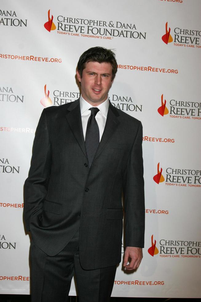 matthew reeve bei der 4. jährlichen los angeles gala für die christopher and dana reeve foundation im beverly hilton hotel in beverly hills, ca. 2. dezember 2008 foto