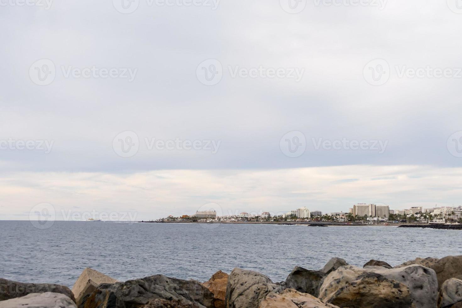 der atlantische ozean auf den kanarischen inseln foto