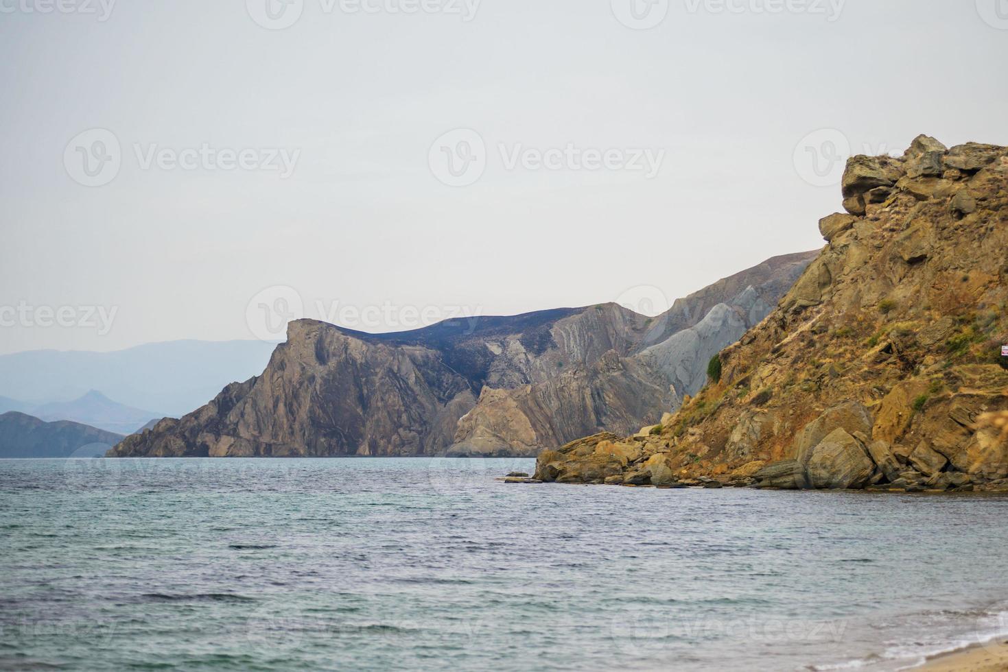 Landschaft mit Meeresfelsen foto