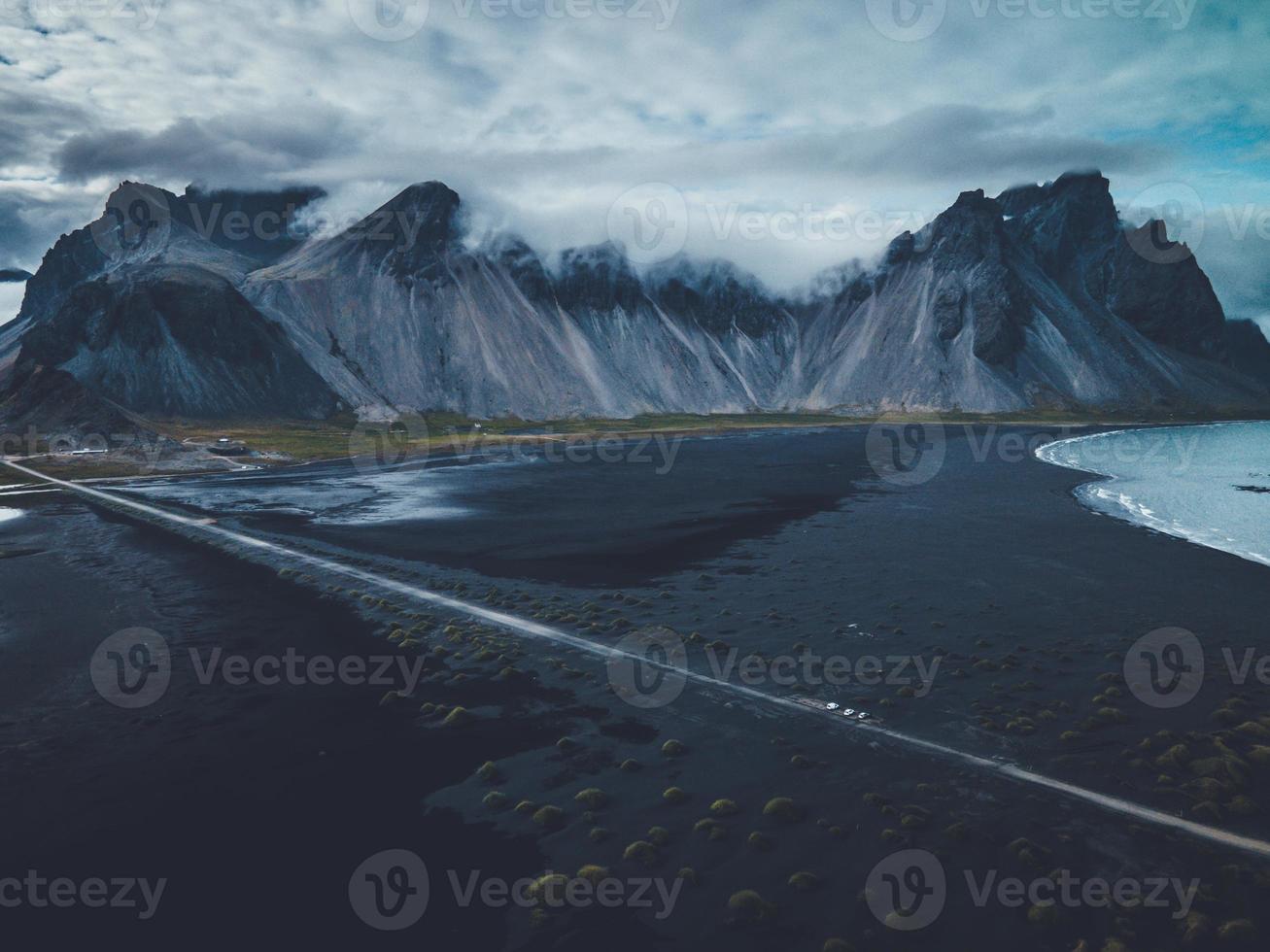 Vestrahorn an der Südküste Islands foto