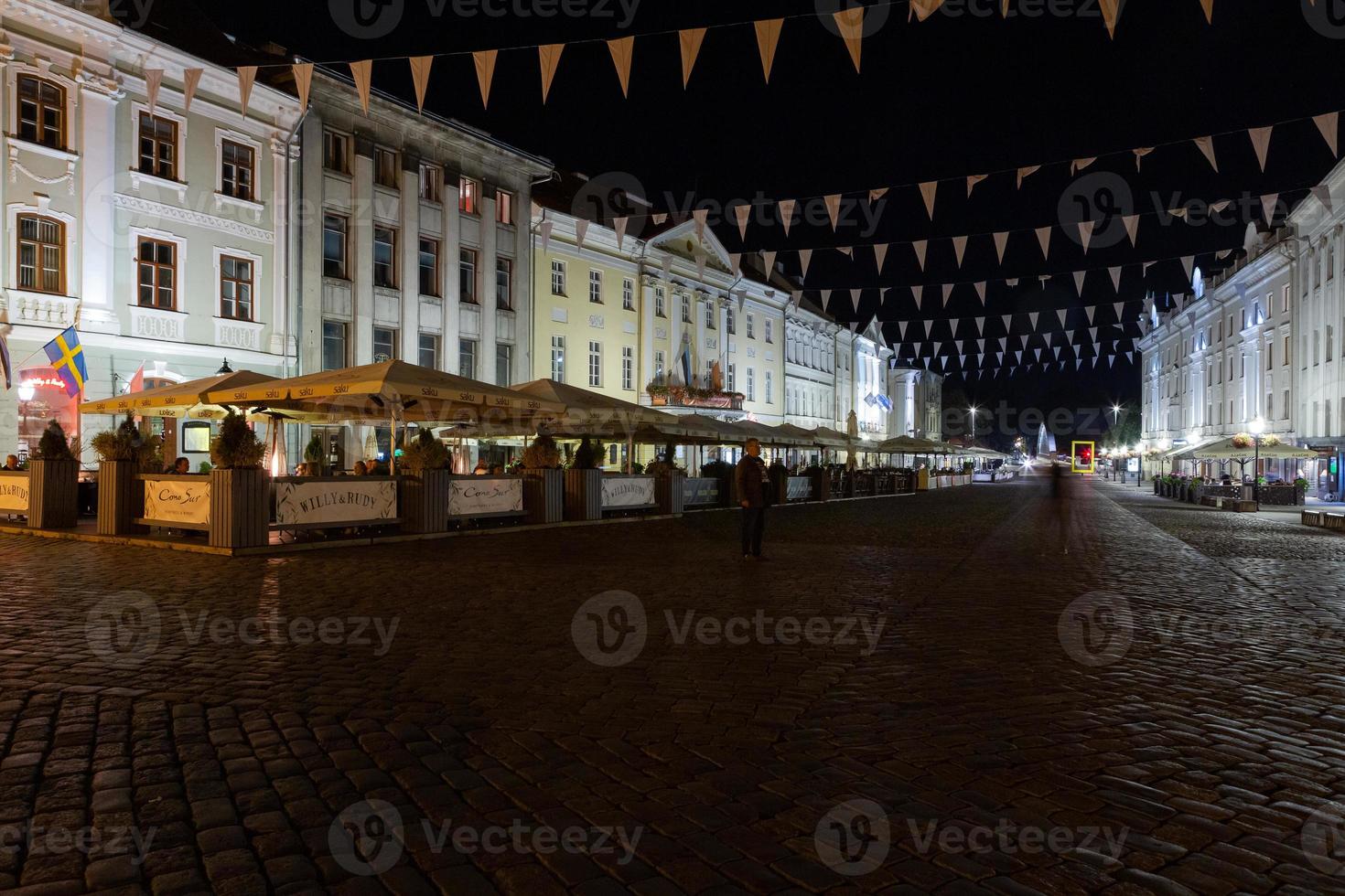 Tartu, Stadtbild an einem sonnigen Tag foto