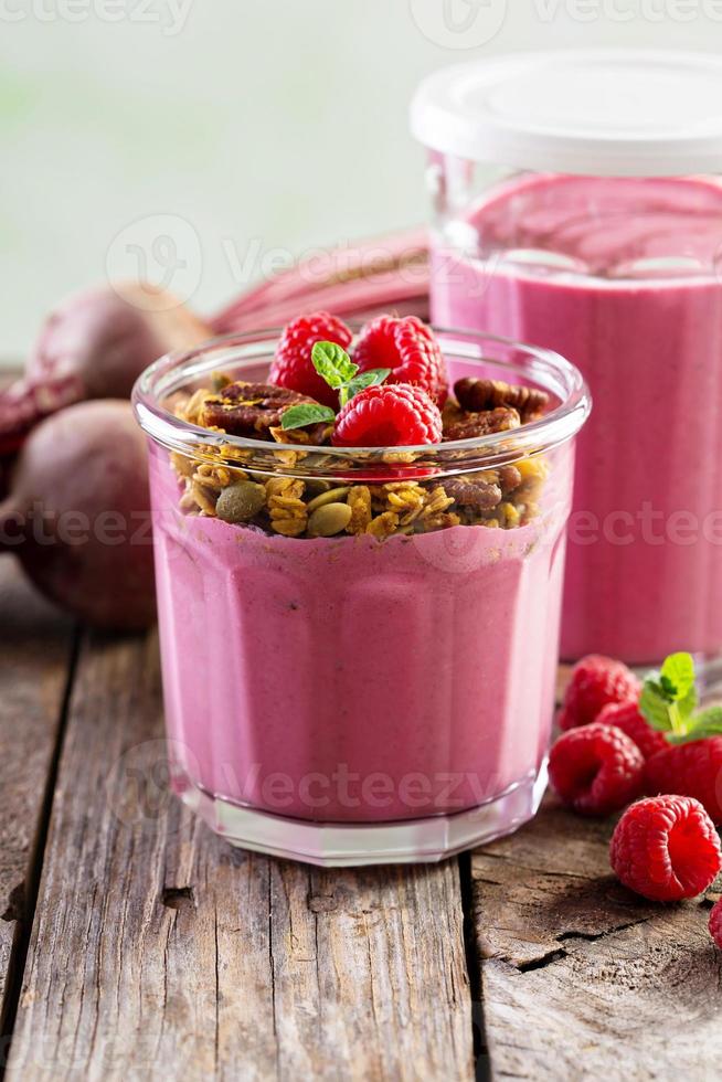 gesunder Rote-Bete-Himbeer-Smoothie foto