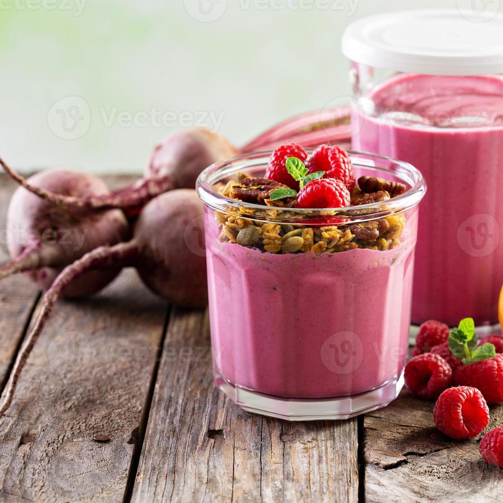 gesunder Rote-Bete-Himbeer-Smoothie foto