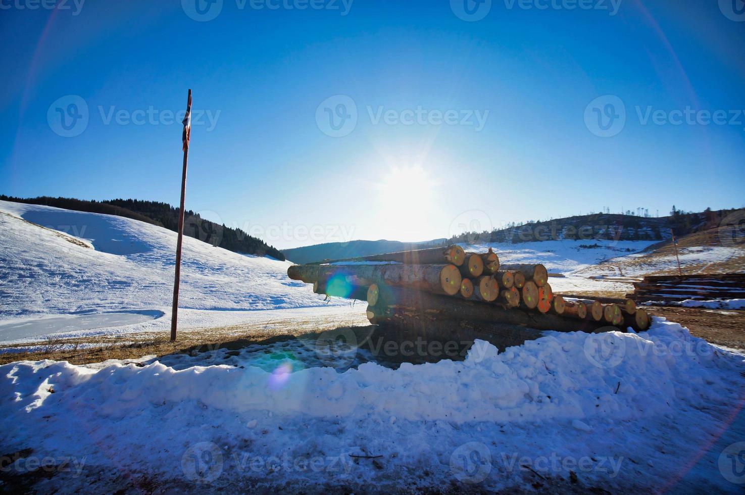 schneebedeckte Winterlandschaft foto