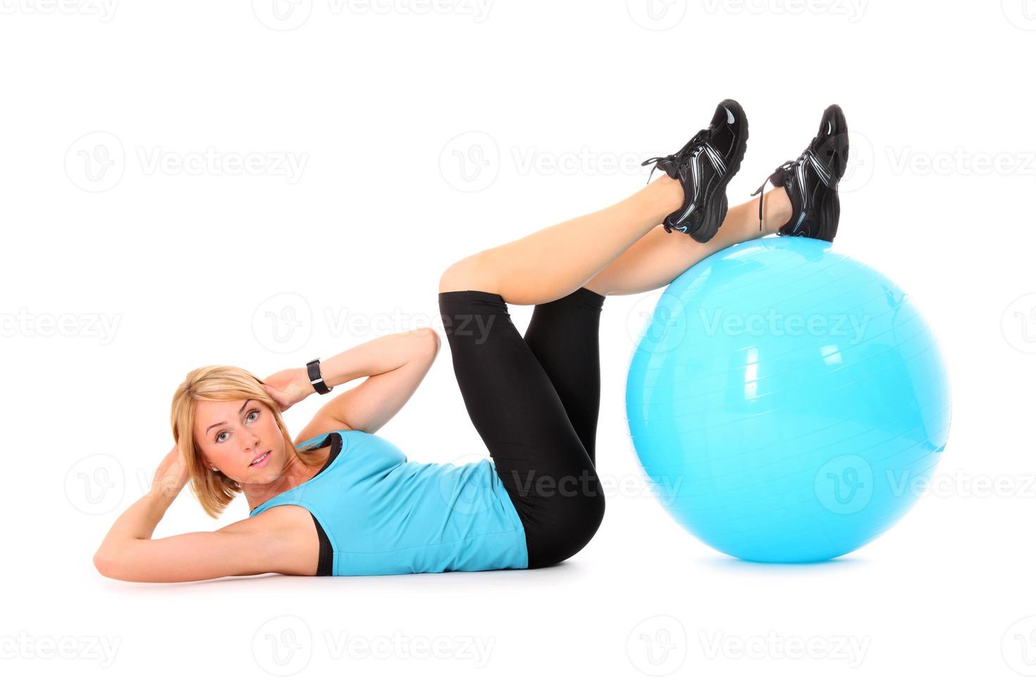 Sit-Ups mit Ball foto