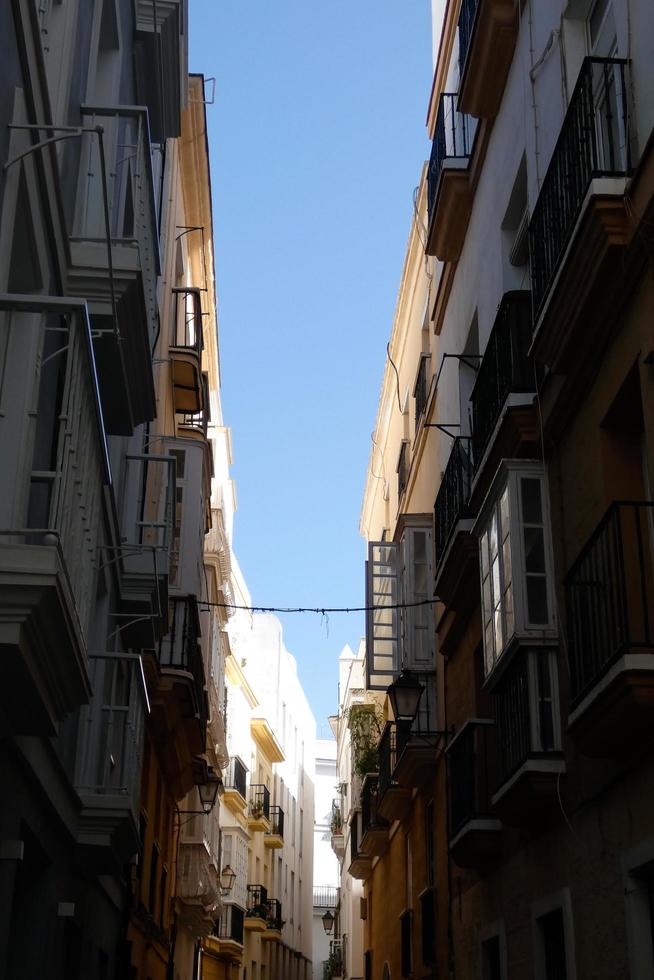 Enge Gassen der Altstadt von Cadiz, Südspanien foto