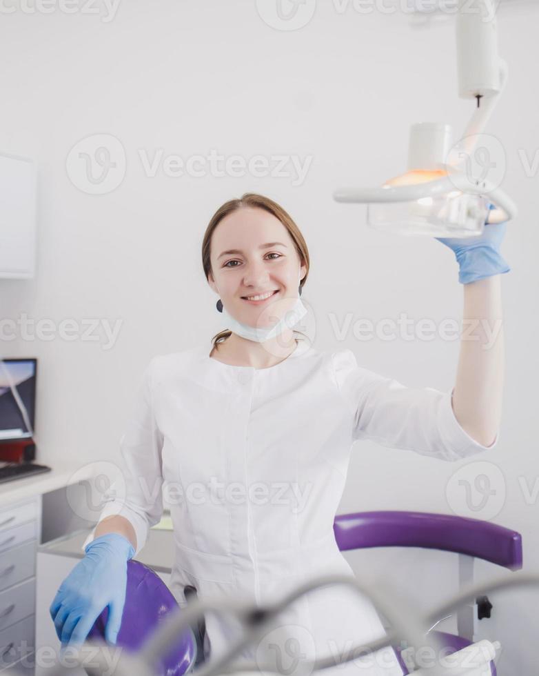 glücklicher zahnarzt arzt foto