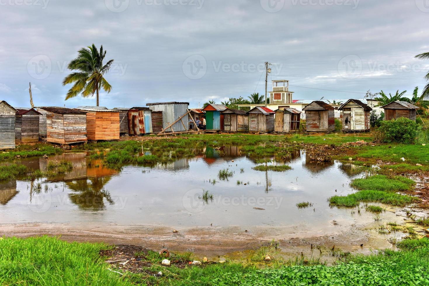 Hütten in der nördlichen Stadt Puerto Esperanza, Kuba. foto