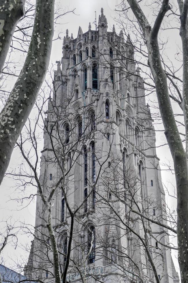 die Riverside Church in der Stadt New York. Es ist berühmt für seine Größe und seine kunstvolle neugotische Architektur. foto