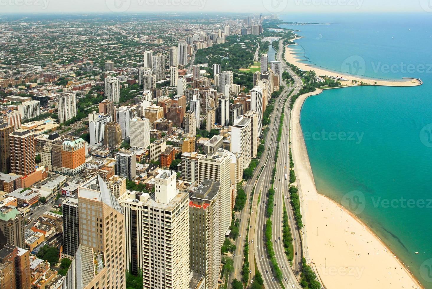 Skyline von Chicago und Blick auf die Goldküste foto