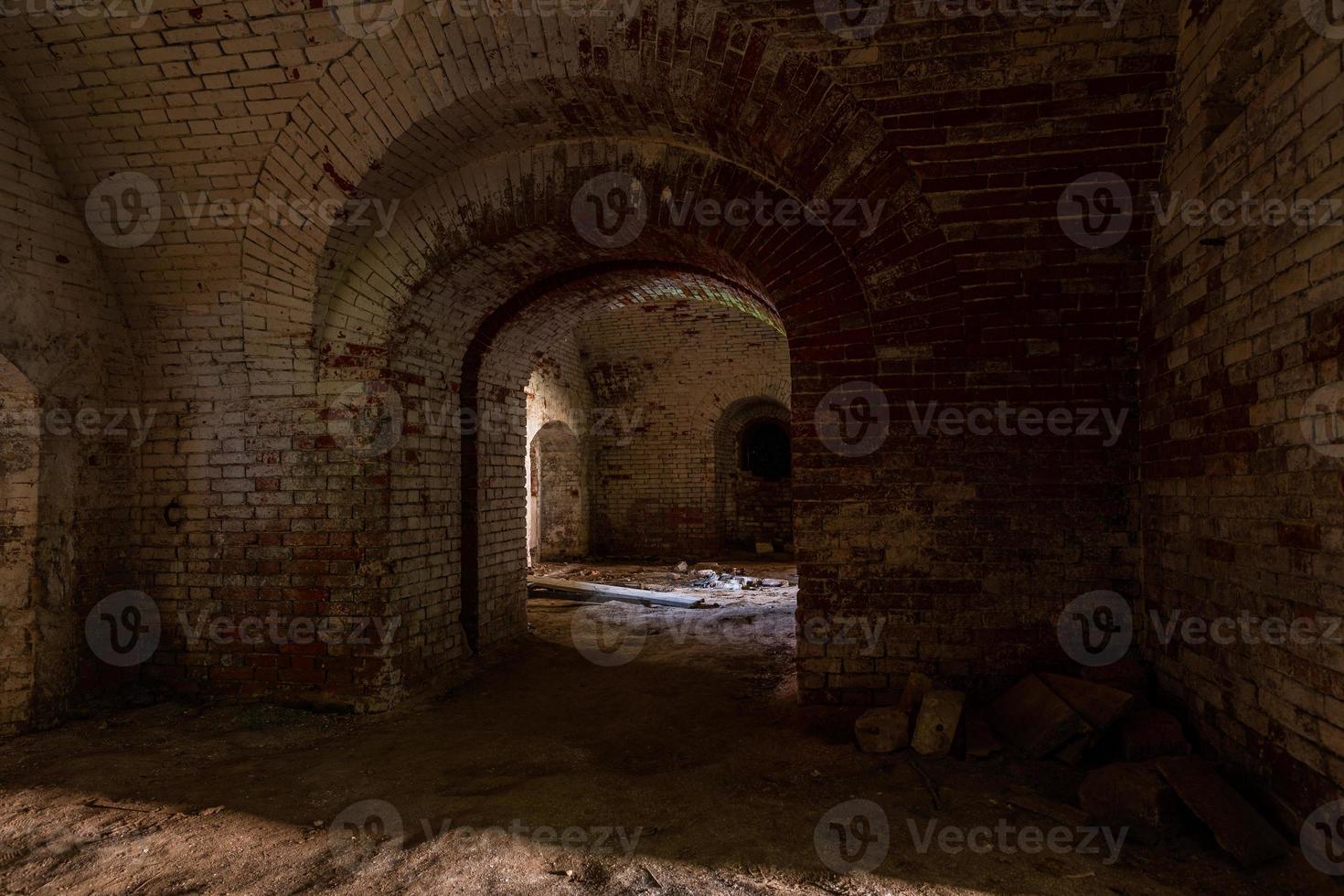 alte festungskeller in daugavpils foto