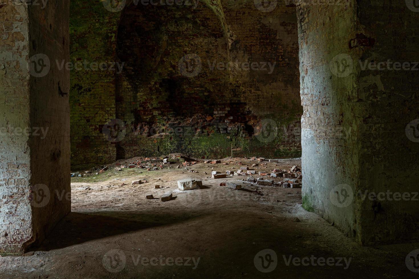 alte festungskeller in daugavpils foto