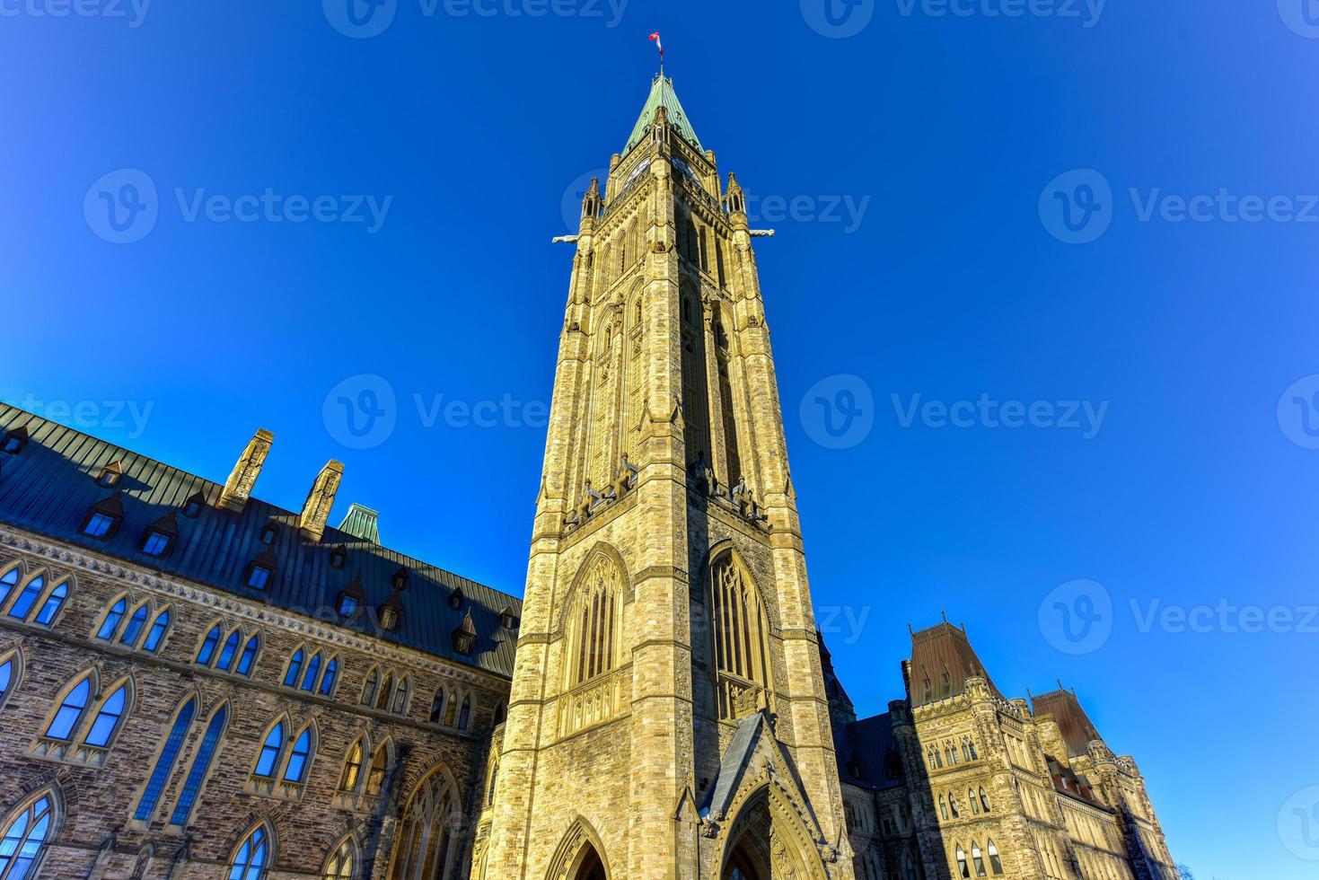 Parliament Hill und das kanadische Parlament in Ottawa, Kanada im Winter. foto