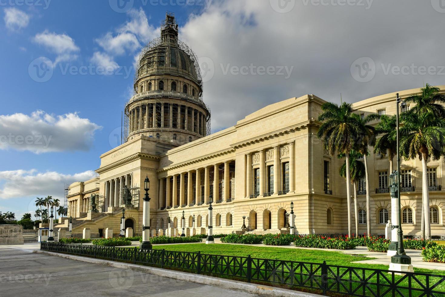 nationales hauptstadtgebäude in havanna, kuba. foto