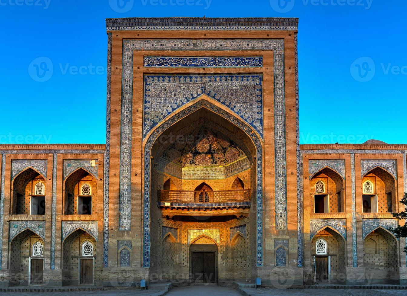 mohammed rakhim khan medresse in chiwa, usbekistan. foto