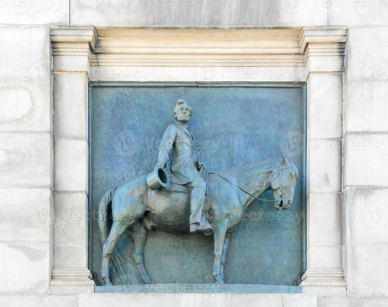 Abraham Lincoln Relief unter dem Triumphbogen auf dem Grand Army Plaza in Brooklyn, New York City foto