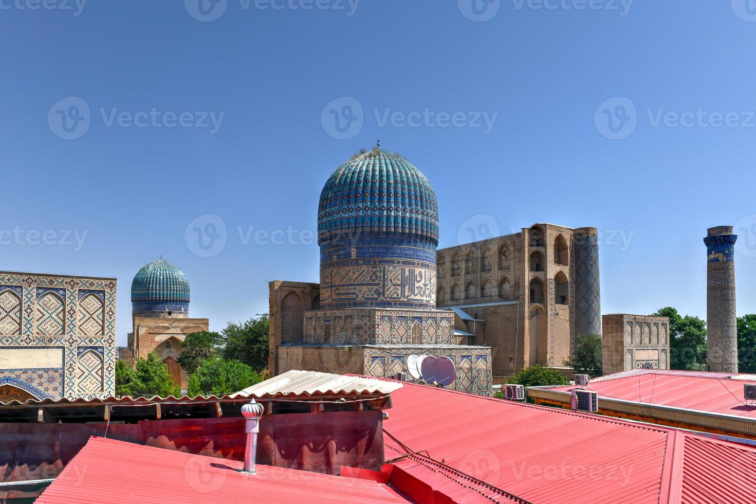 Bibi-Khanym-Moschee in Samarkand, Usbekistan. im 15. Jahrhundert war sie eine der größten und prächtigsten Moscheen der islamischen Welt. foto