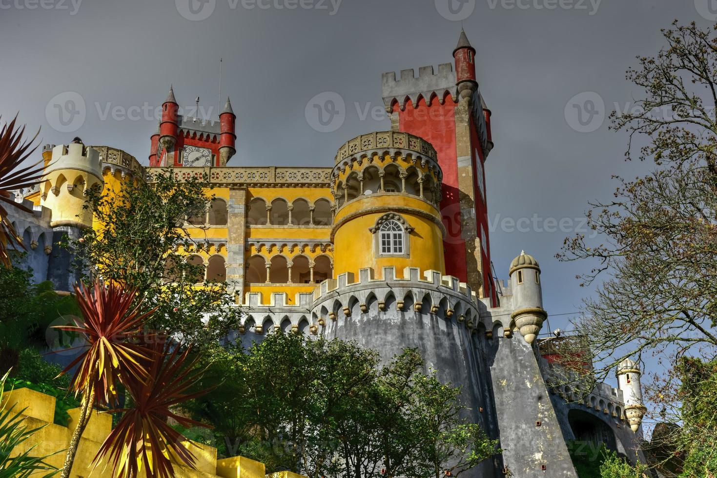 Palacio da Pena in Sintra, Lissabon, Portugal, Europa. es ist ein romantisches schloss in sao pedro de penaferrim, in der gemeinde sintra, portugal. foto