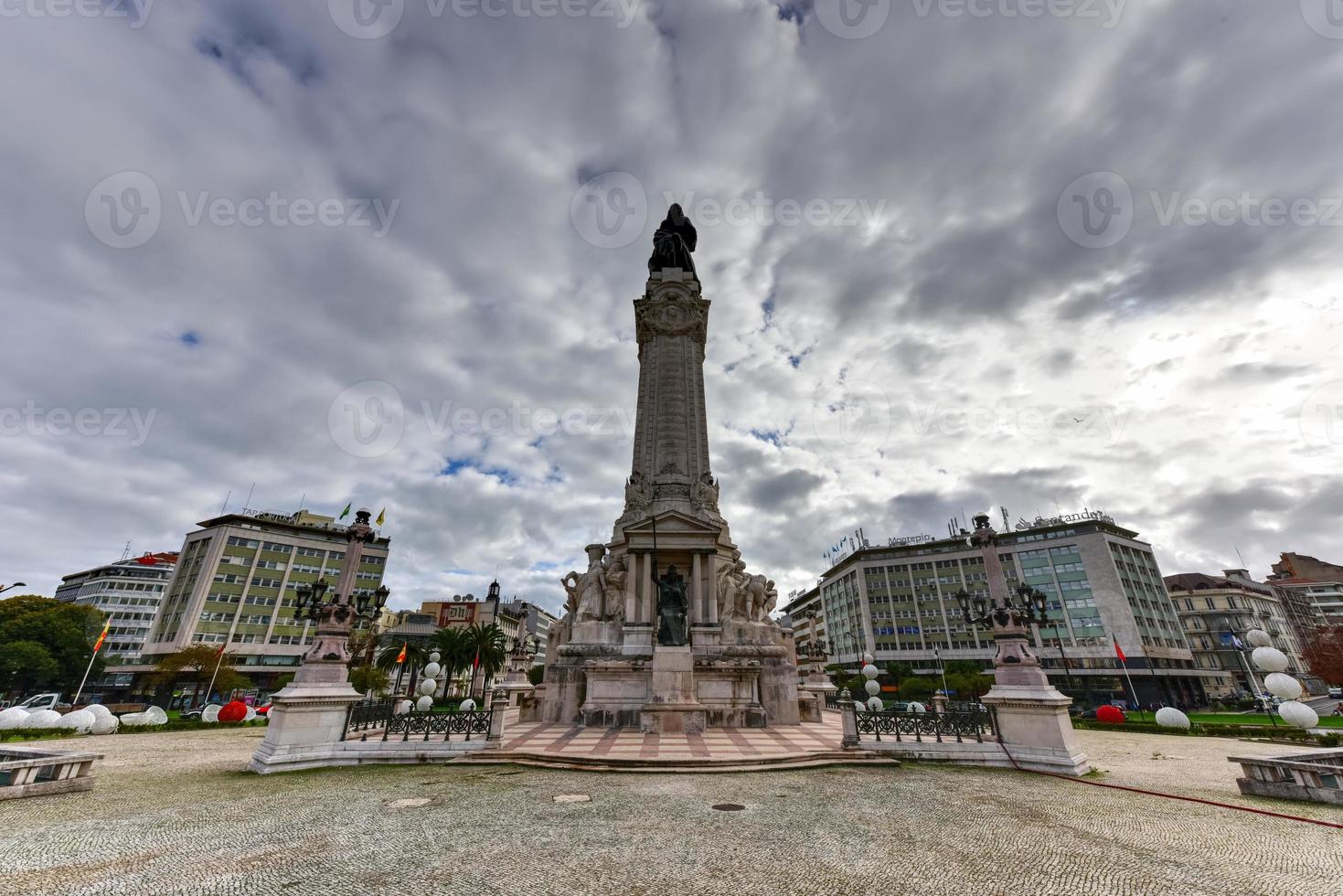 der marquess of pombal-platz in lissabon, portugal. Marquess ist auf der Spitze, mit einem Löwen - Symbol der Macht - an seiner Seite. foto