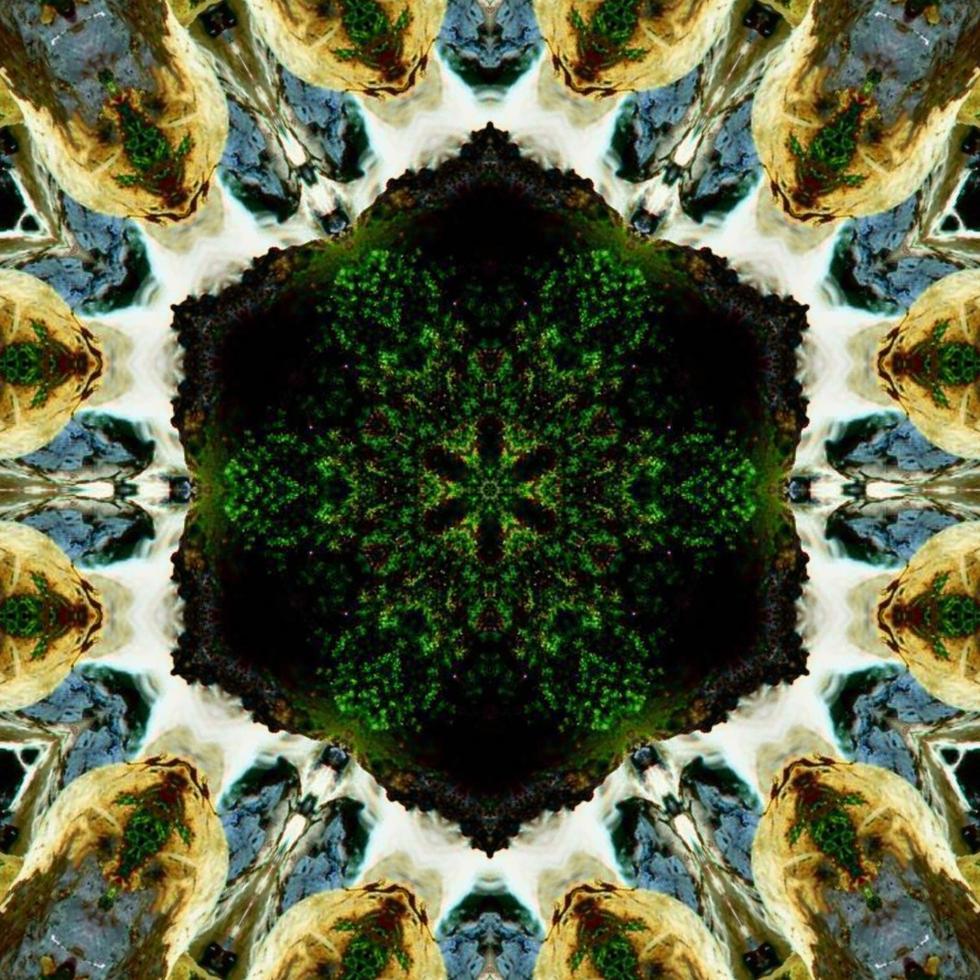 glänzender und hypnotisierender bunter Kaleidoskophintergrund foto