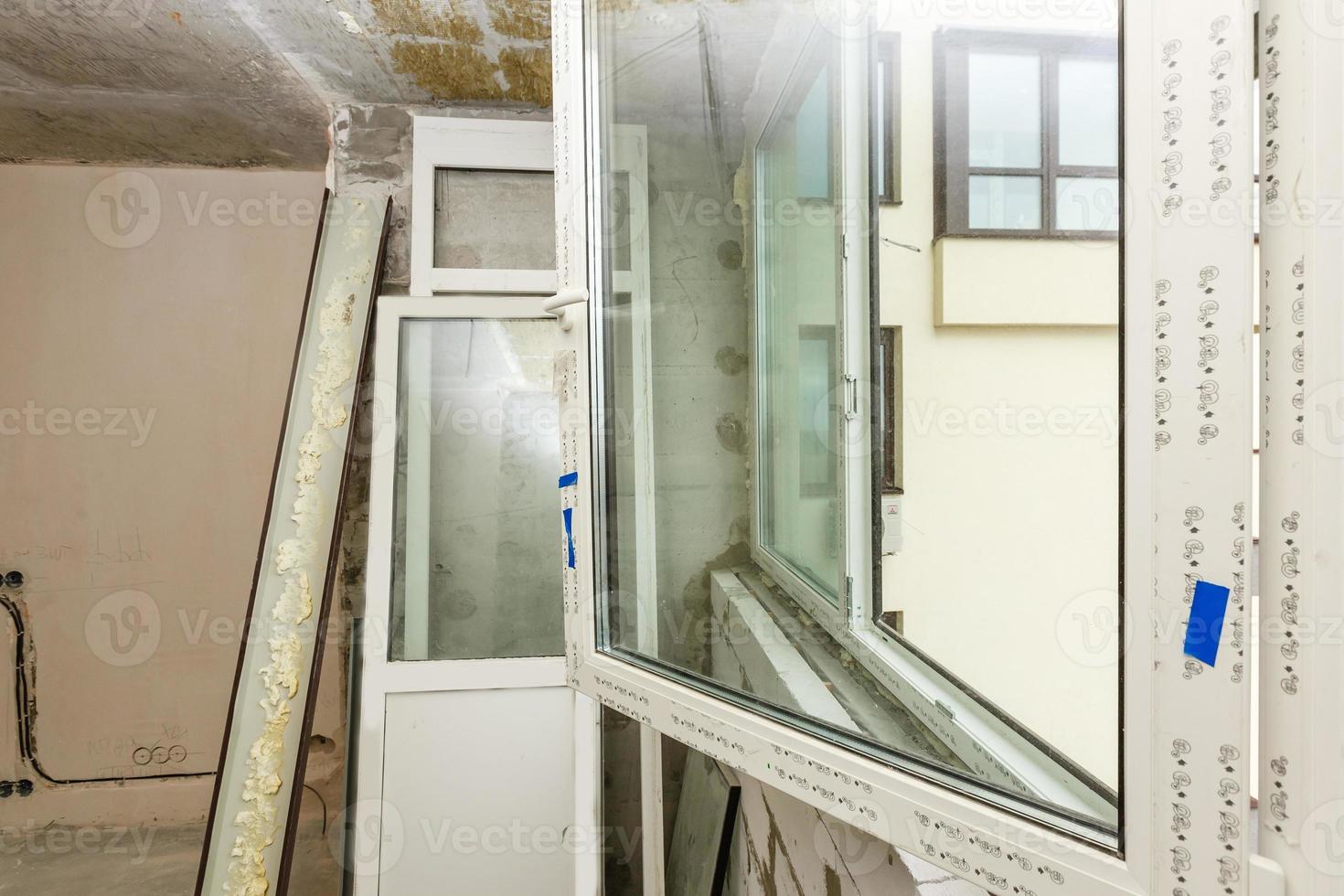 Balkon in der Wohnung zur Reparatur foto