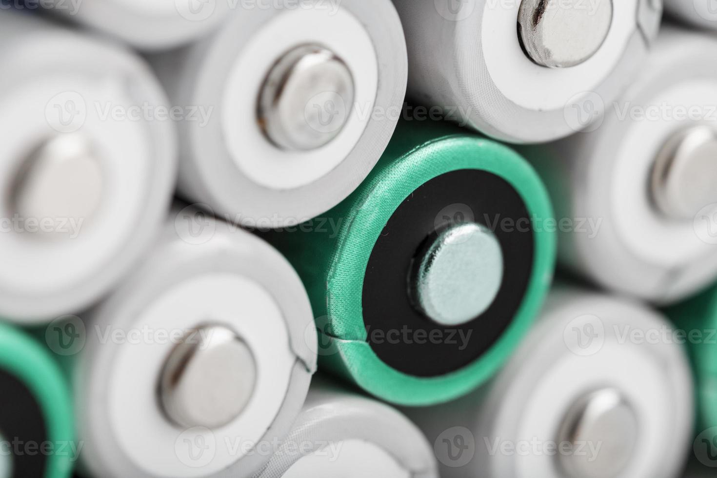 AA-Batterien als Texturhintergrund im Vollbildmodus. foto
