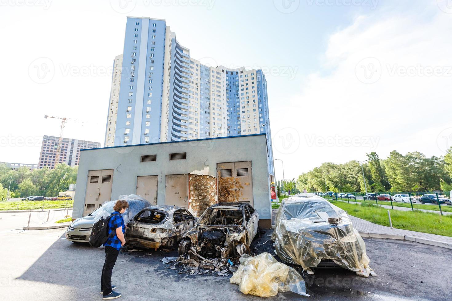 Zertrümmertes Und Geschädigtes Hinteres Bremslicht Auf Dem Blauen Auto,  Oben Beschädigt Von Den Vandalen Oder Im Unglücksfallabsc Stockfoto - Bild  von nahaufnahme, leuchte: 115863542