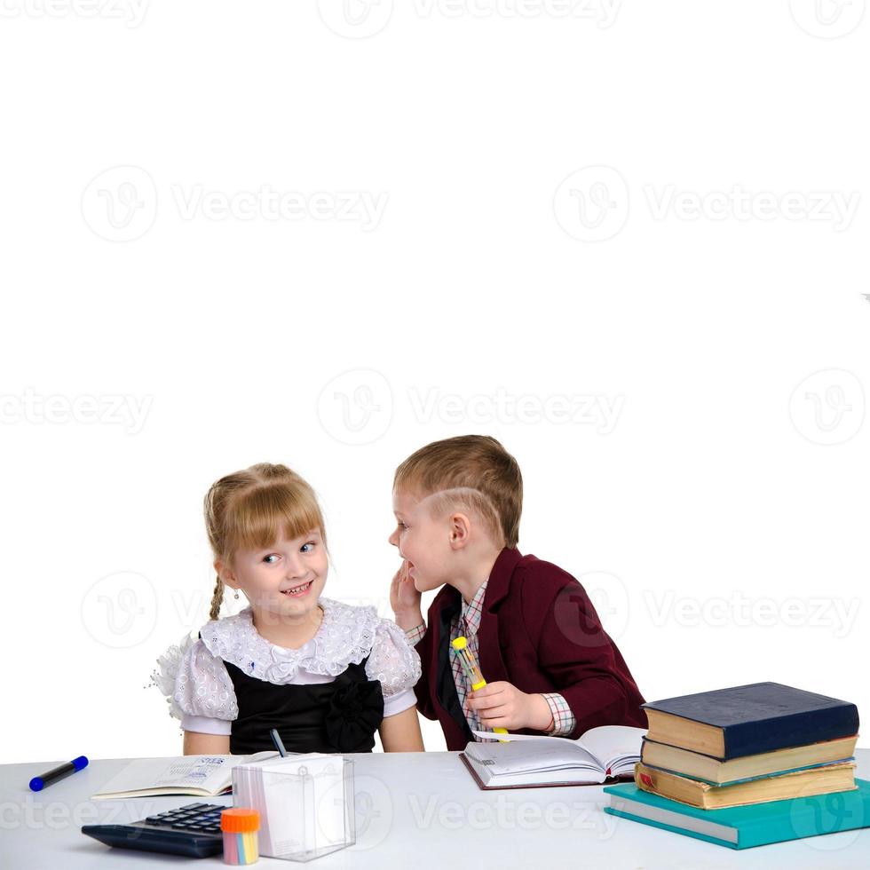 quadratisches Porträt junger Schüler in Uniform foto