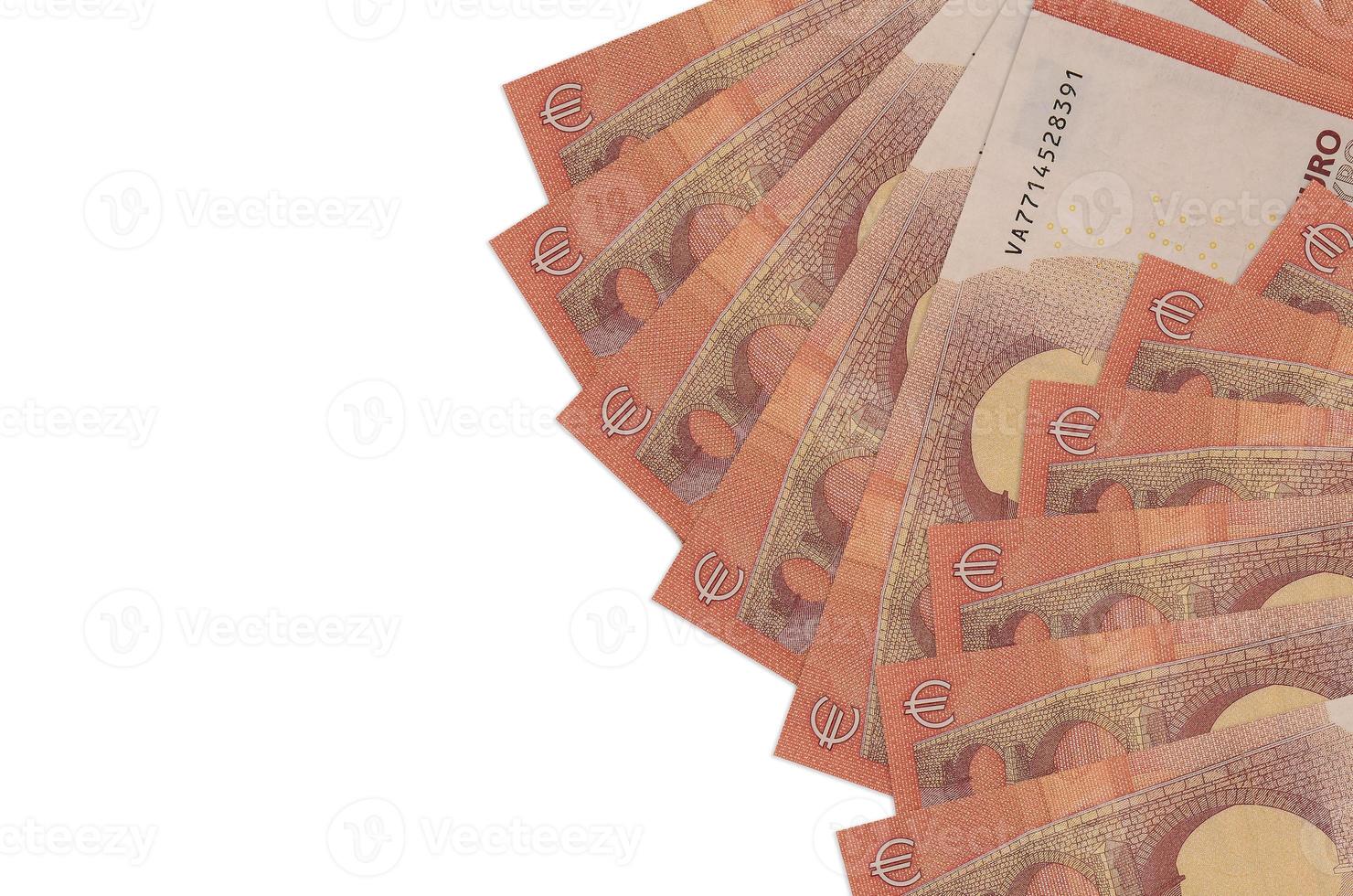 10-Euro-Scheine liegen isoliert auf weißem Hintergrund mit Kopierraum. konzeptioneller hintergrund des reichen lebens foto