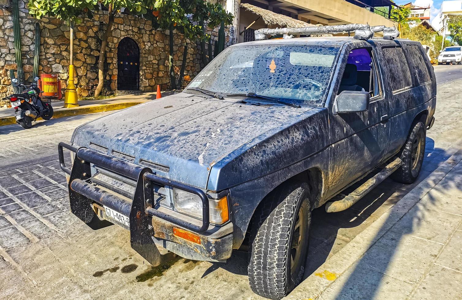 puerto escondido oaxaca mexiko 2022 verschiedene mexikanische pickups autos 4x4 geländewagen mexiko. foto