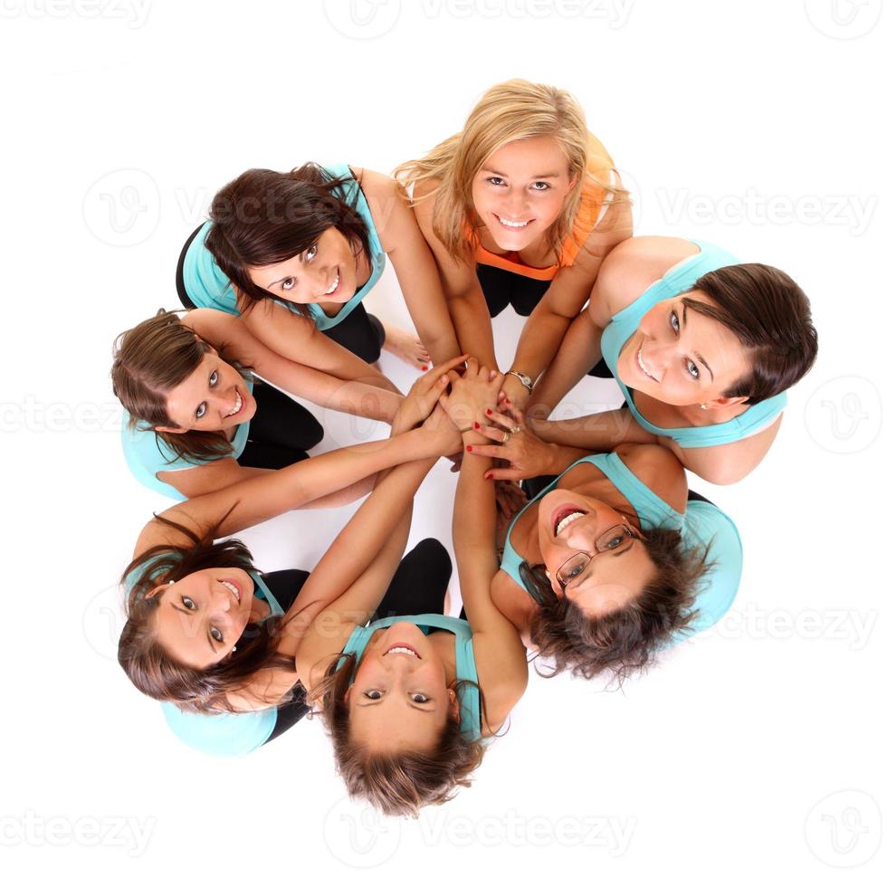 teamwork-konzept mit armen zusammen foto