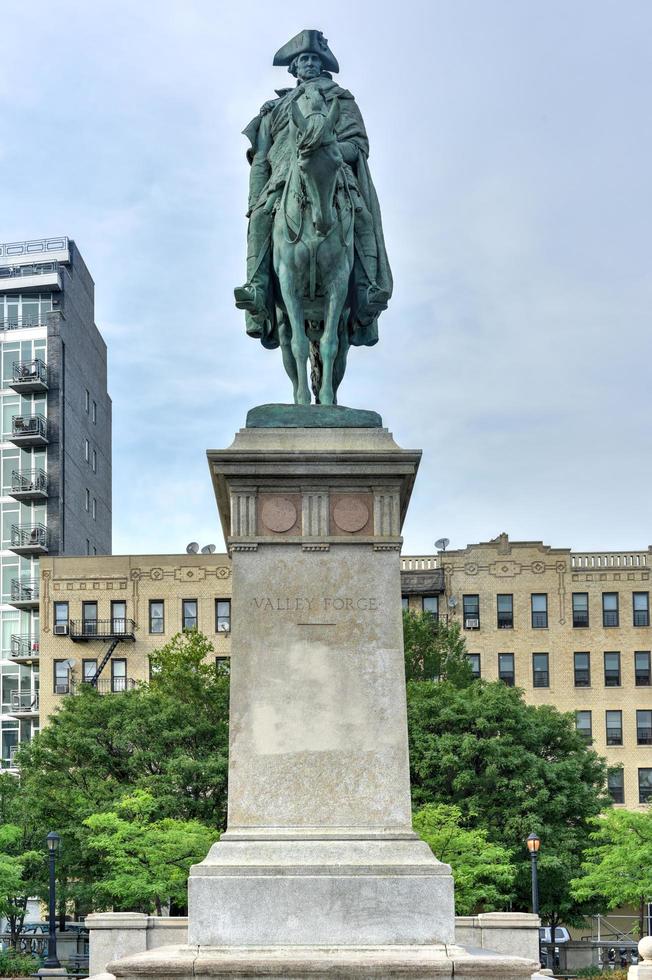 Continental Army Plaza, New York, 2022 foto