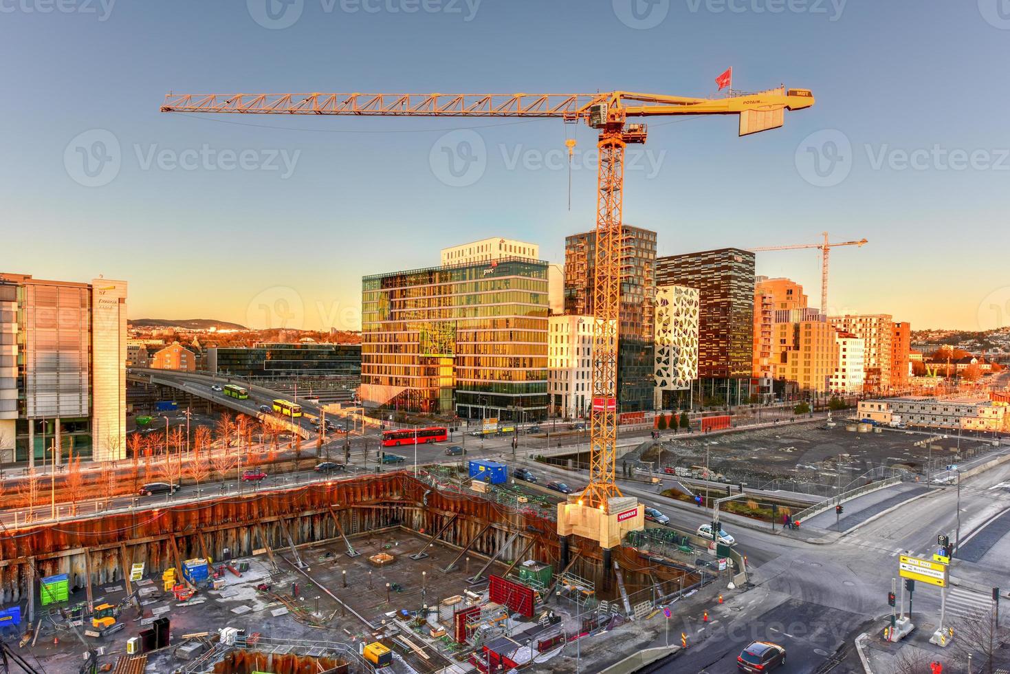 Oslo, Norwegen - 27. Februar 2016 - moderne Geschäftsarchitektur im Bau im Zentrum von Oslo, Norwegen. foto