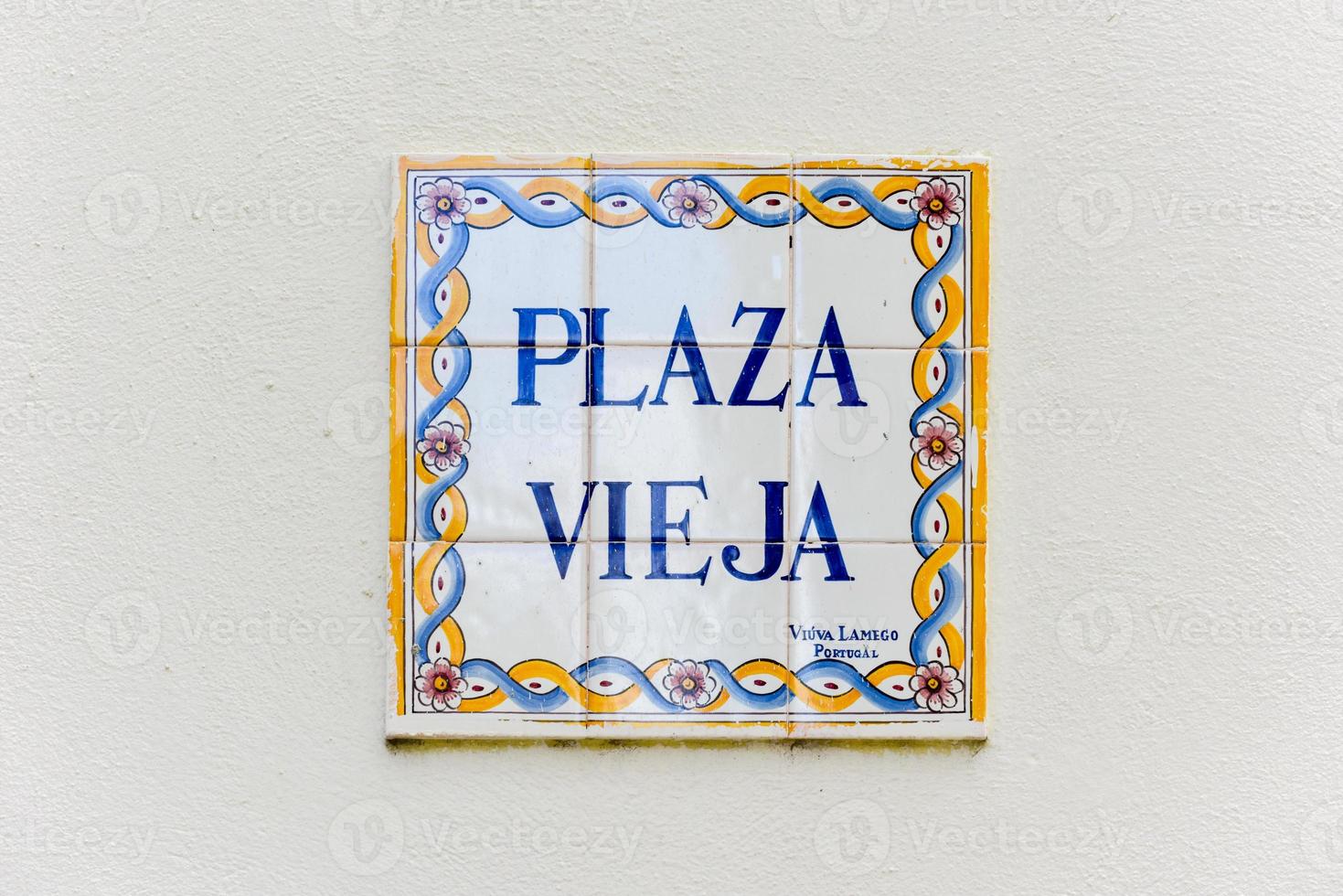 Melden Sie sich für Plaza Vieja in Alt-Havanna, Kuba. foto