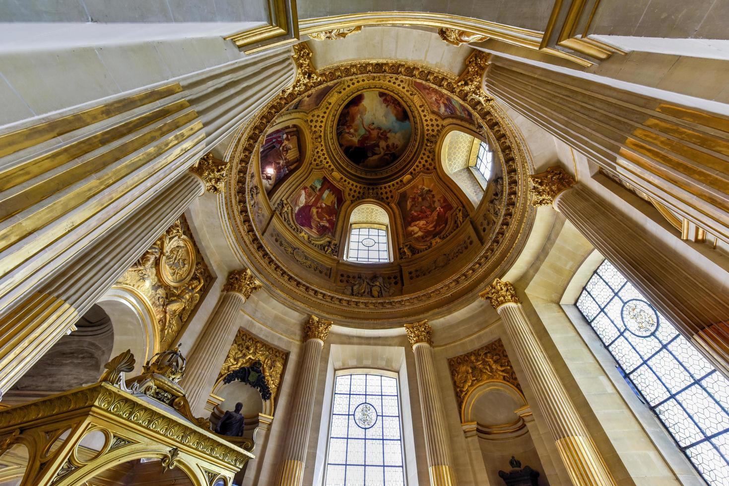 paris, frankreich - 16. mai 2017 - das musée de l'armee national military museum of france befindet sich in les invalides im 7. arrondissement von paris. foto