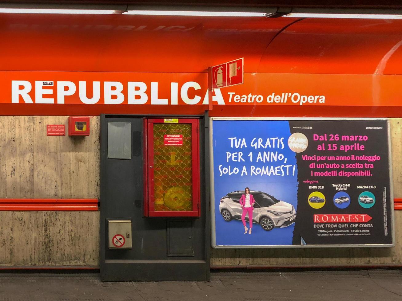 Bahnhof Repubblica - Rom, Italien, 2022 foto