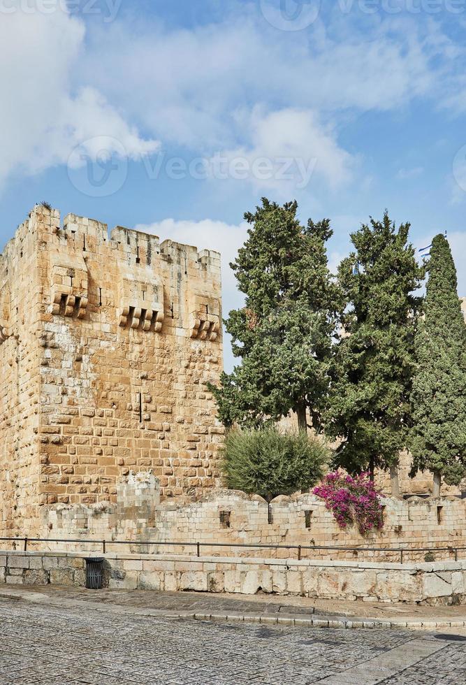 blick auf den turm des königs david in der alten jerusalem-stadt foto