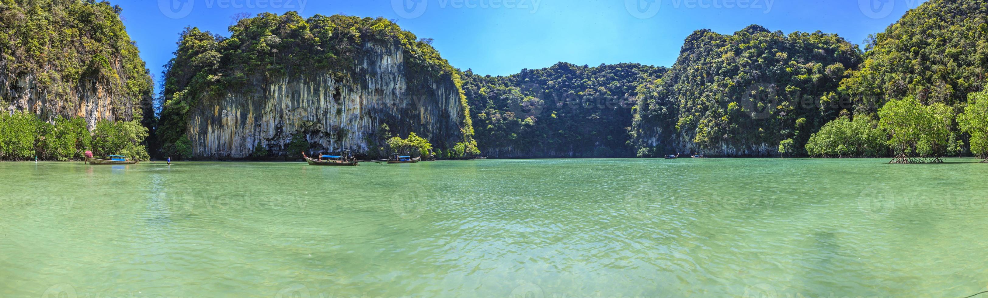 Panoramablick auf die Insel Ko Hong foto