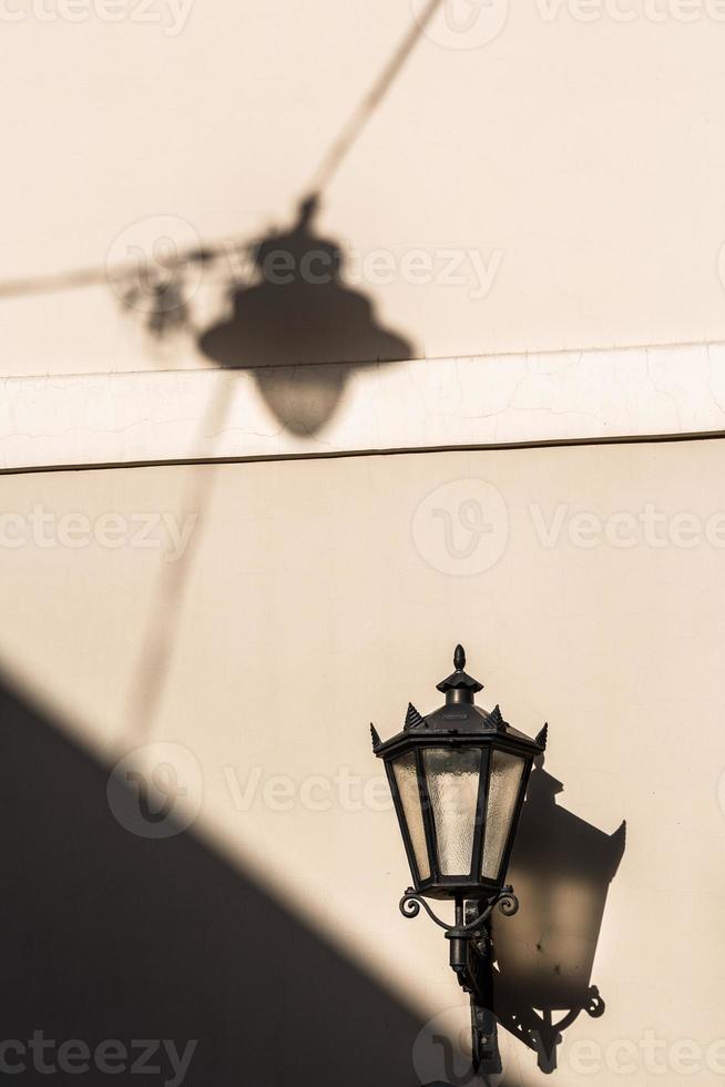 Blick auf das Stadtzentrum von Riga an einem sonnigen Morgen foto