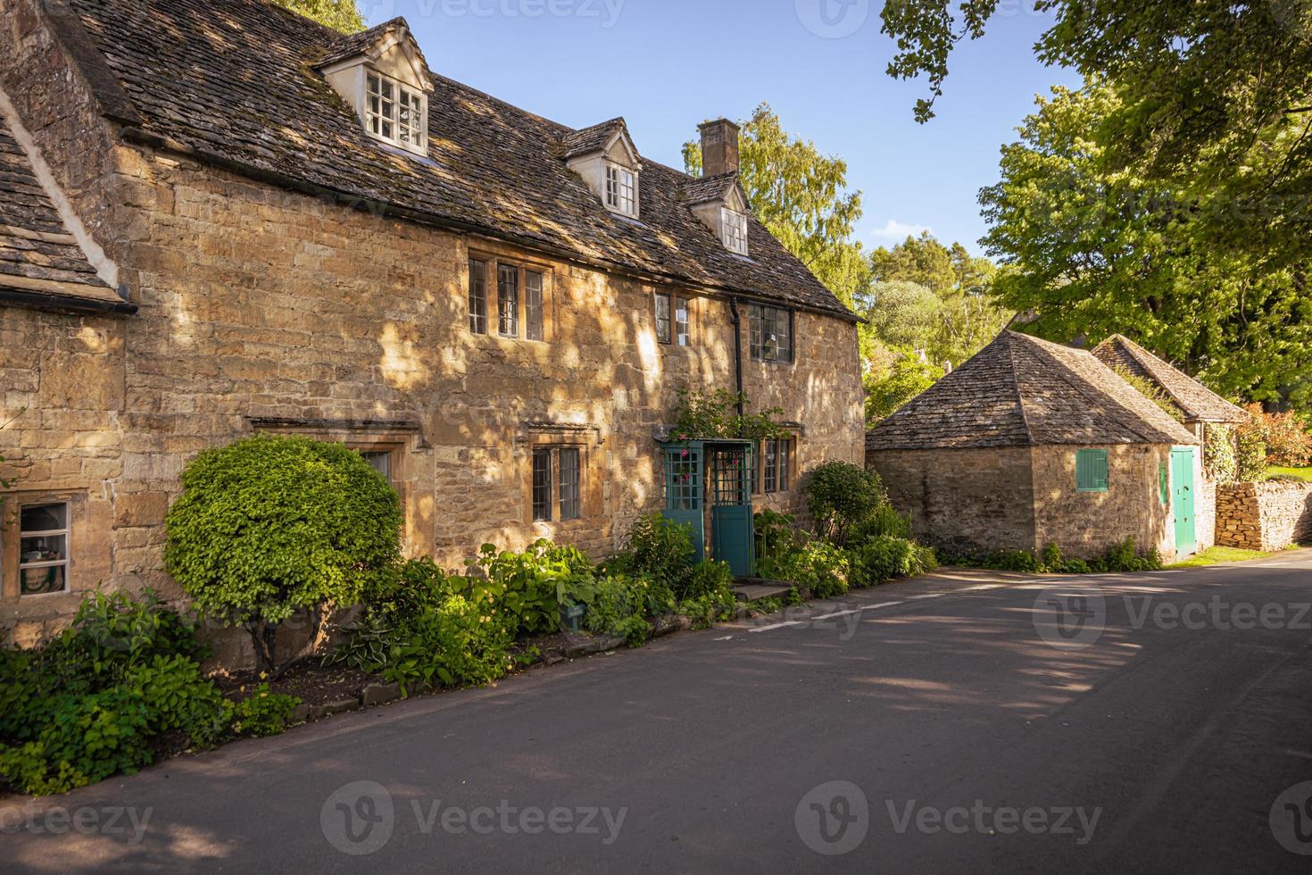 alte kleine Cotswolds-Stadt Snowshill, England. foto