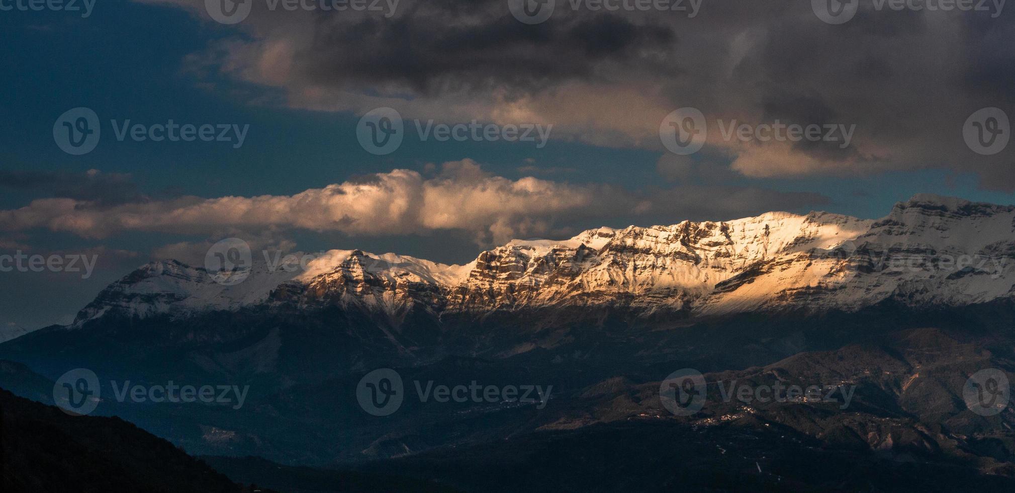 Landschaften aus dem Naturpark Tzoumerka foto